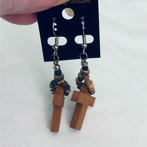 Cross Earrings Wood With Beads Fishhook/Shepherds Hook NWT Brown 2.75 inch drop - Picture 4 of 7